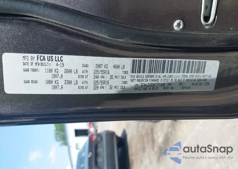 2019 Jeep Compass Limited 4X4 from USA, damaged, VIN 3C4NJDCB3KT771842